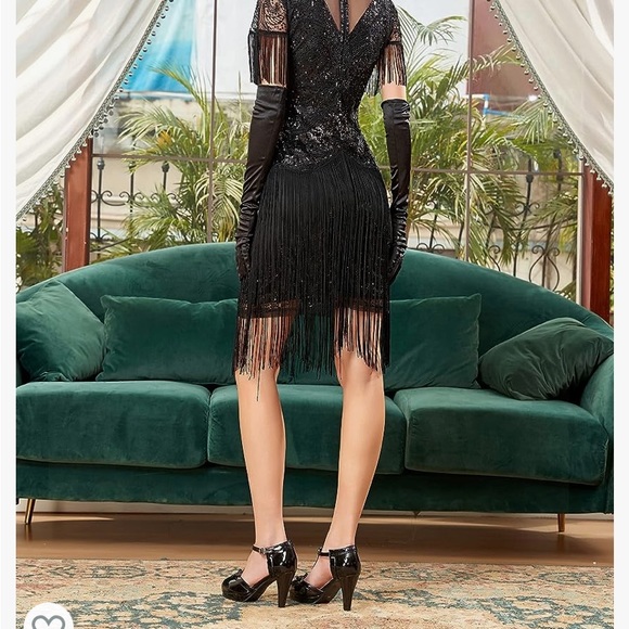 Halloween Flapper Dress with Accessories - Picture 2 of 12